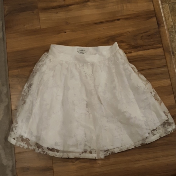 Bebe White Lace Fit & Flare Pleated Mini Skirt. - Picture 3 of 8